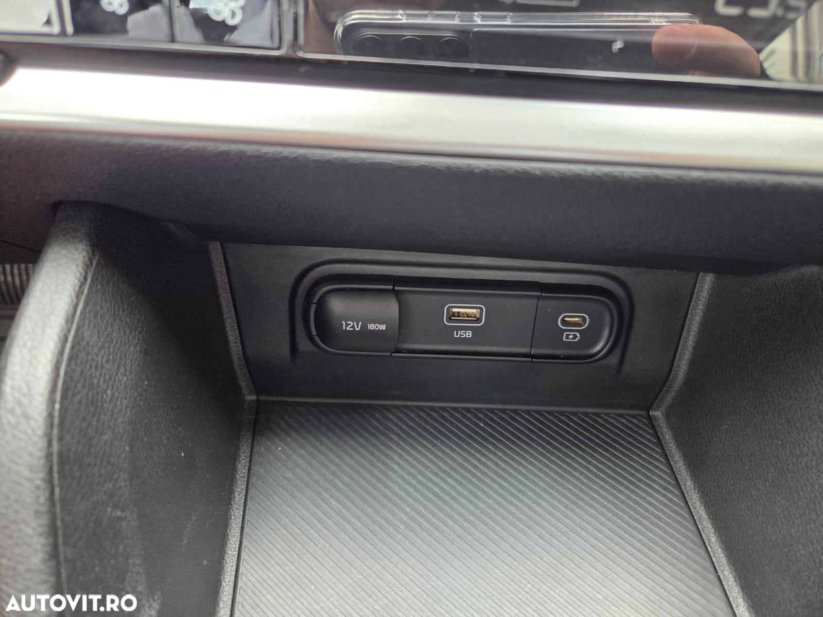 Kia Sportage 1.6 T-GDI HEV 6AT 4x2 Style - 21
