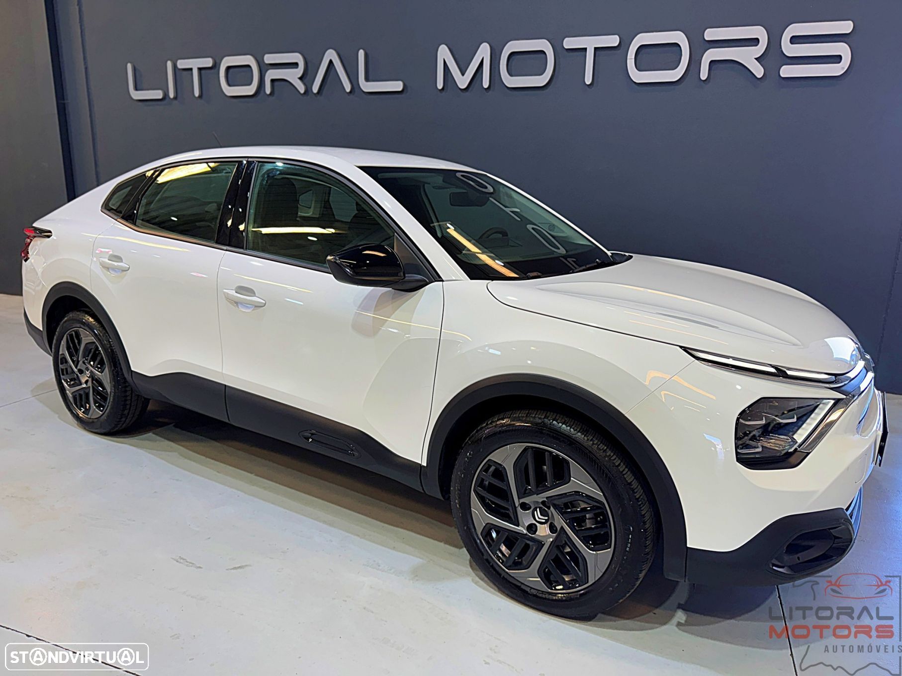 Citroën C4 X 1.2 PureTech Max EAT8 - 1