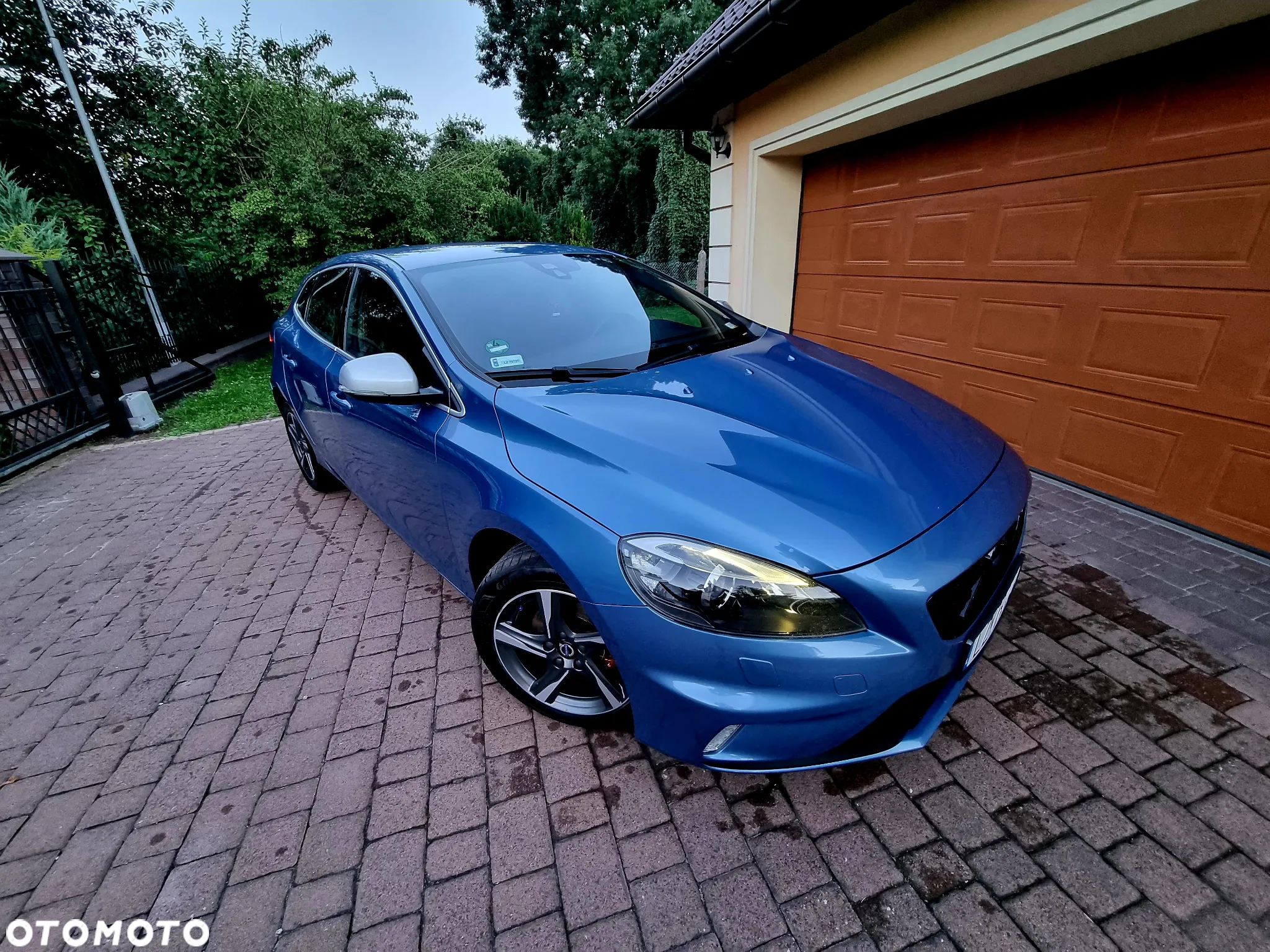 Volvo V40 D2 Drive-E R-Design Kinetic - 15