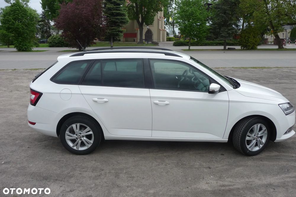 Skoda Fabia 1.0 TSI Active - 5