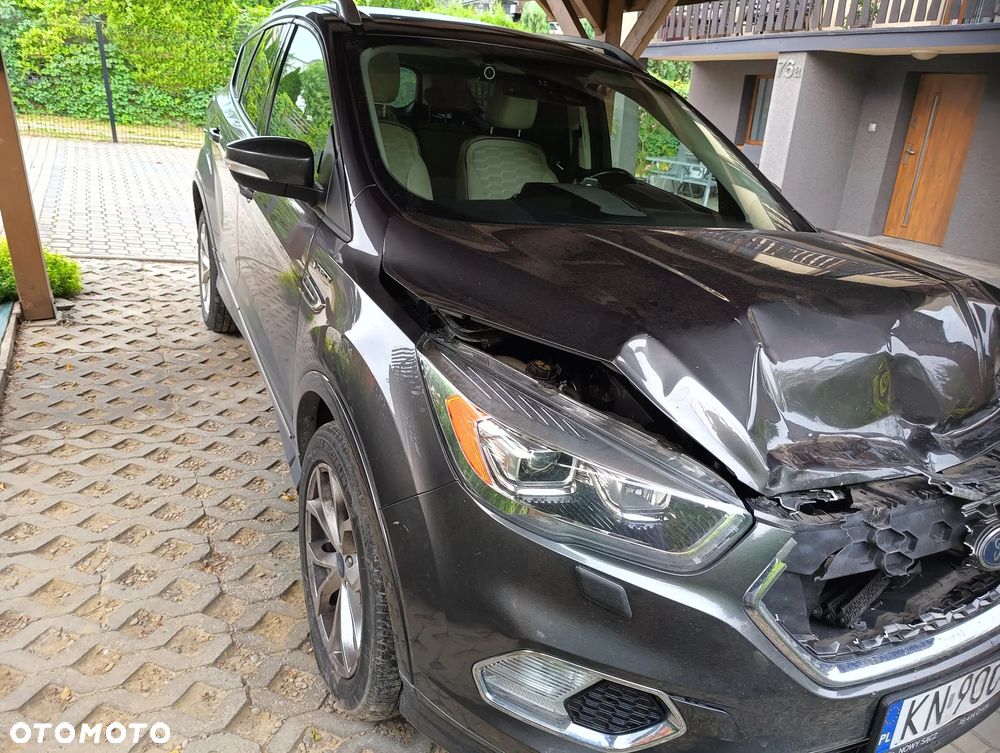 Ford Kuga 2.0 TDCi 4x4 Vignale - 3