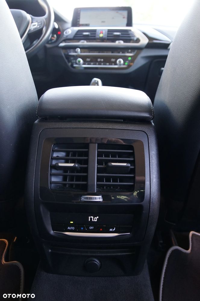BMW X3 xDrive20d - 31