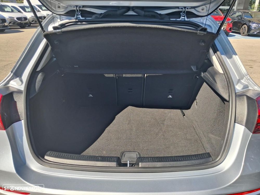 Mercedes-Benz A 200 Standard - 11