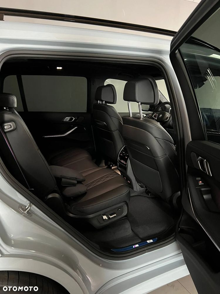 BMW X7 - 32