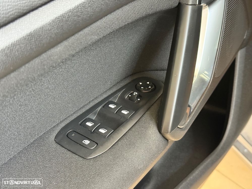 Peugeot 308 PureTech 130 EAT6 Stop & Start Allure - 18