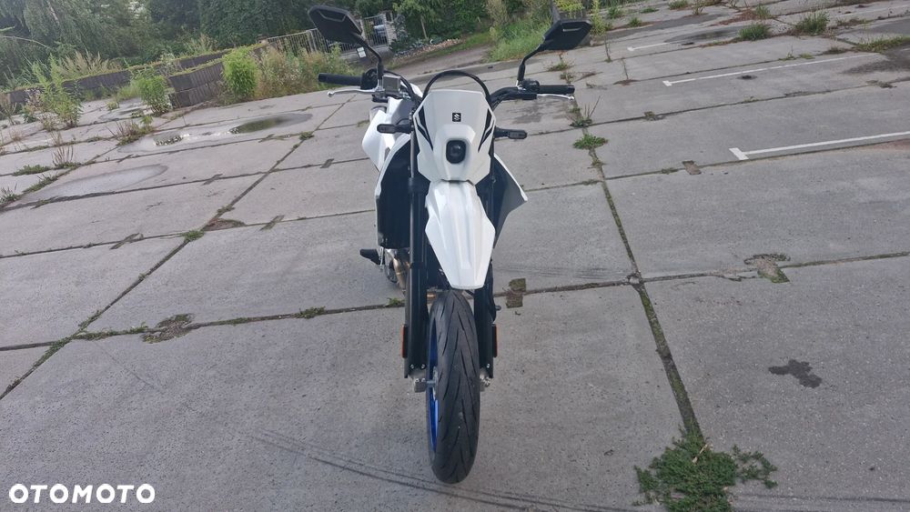 Suzuki DR-Z - 21