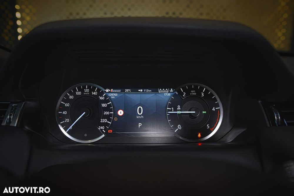 Land Rover Discovery Sport 2.0 D200 MHEV Dynamic SE - 27