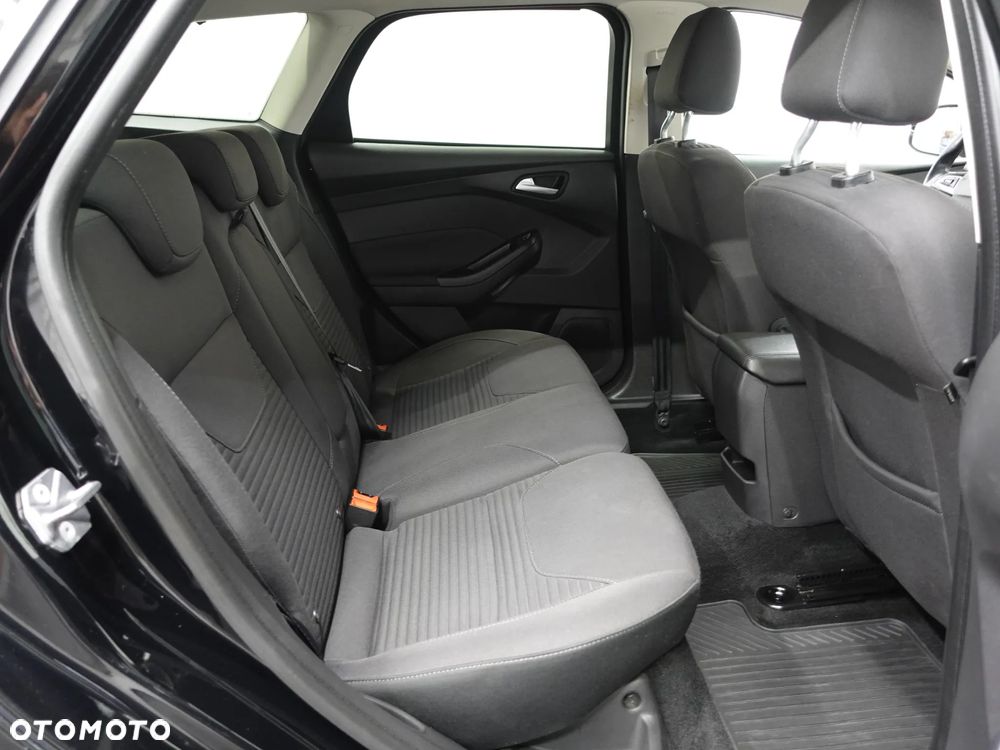 Ford Focus 1.0 EcoBoost Edition - 24