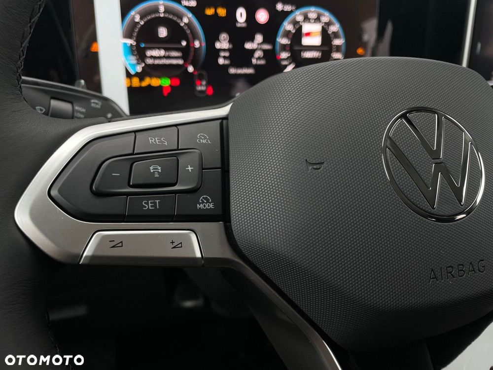 Volkswagen Tiguan 2.0 TDI 4Mot Elegance DSG - 16