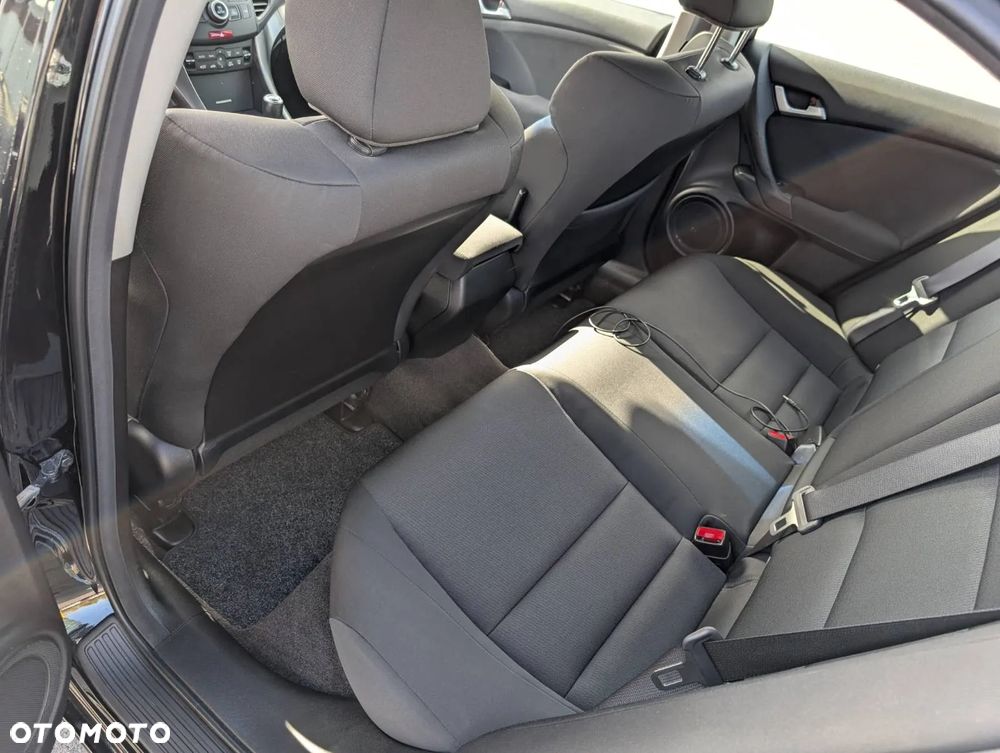 Honda Accord 2.0 Executive - 23