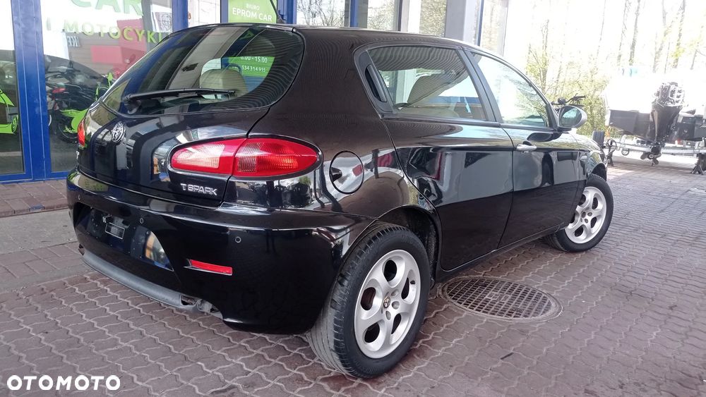 Alfa Romeo 147 1.6 Twin Spark ECO Eleganza - 12