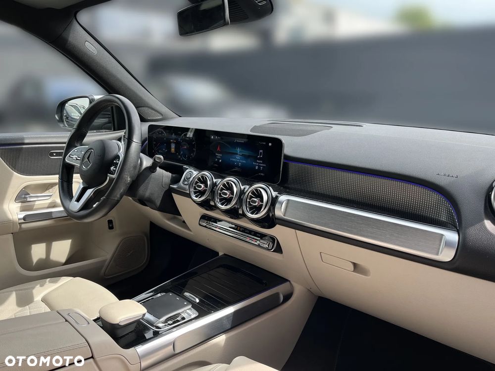 Mercedes-Benz GLB 200 7G-DCT Progressive - 14