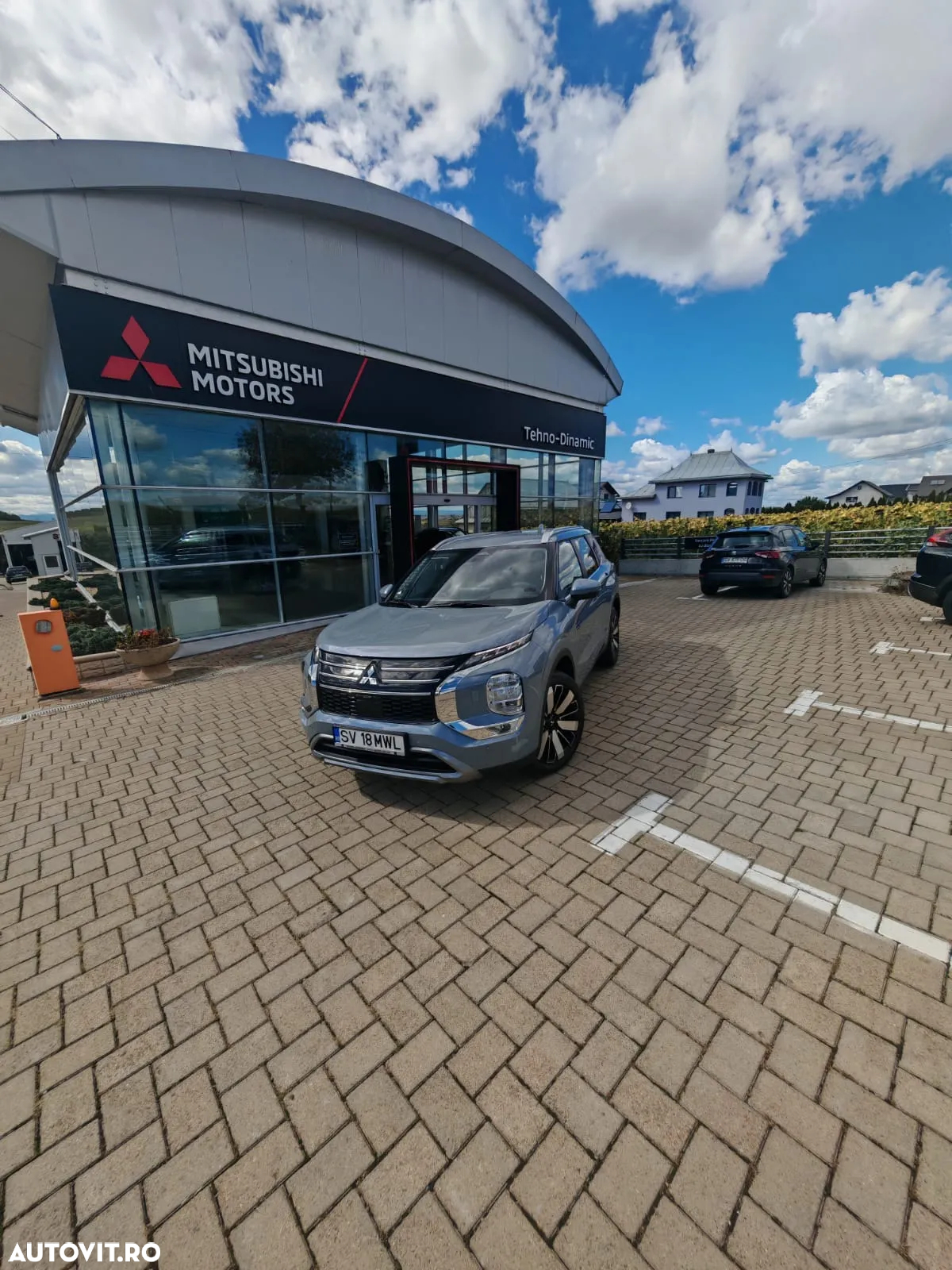 Mitsubishi Outlander 2.4 4WD Plug-In Hybrid - 15