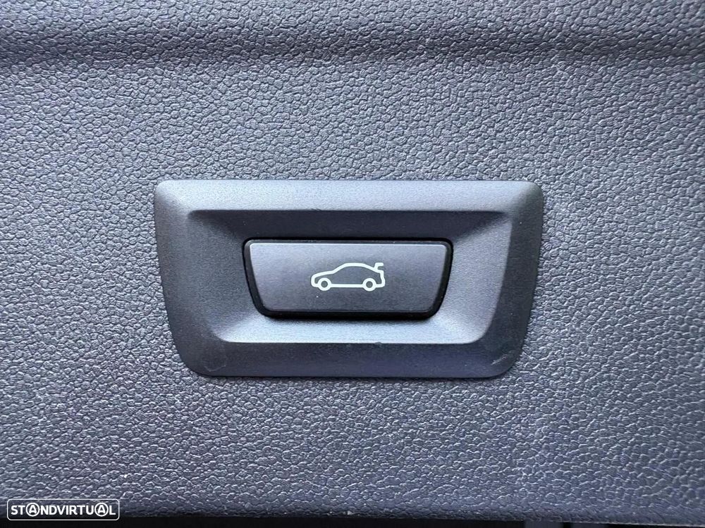 BMW iX xDrive 50 Pack Desportivo - 25
