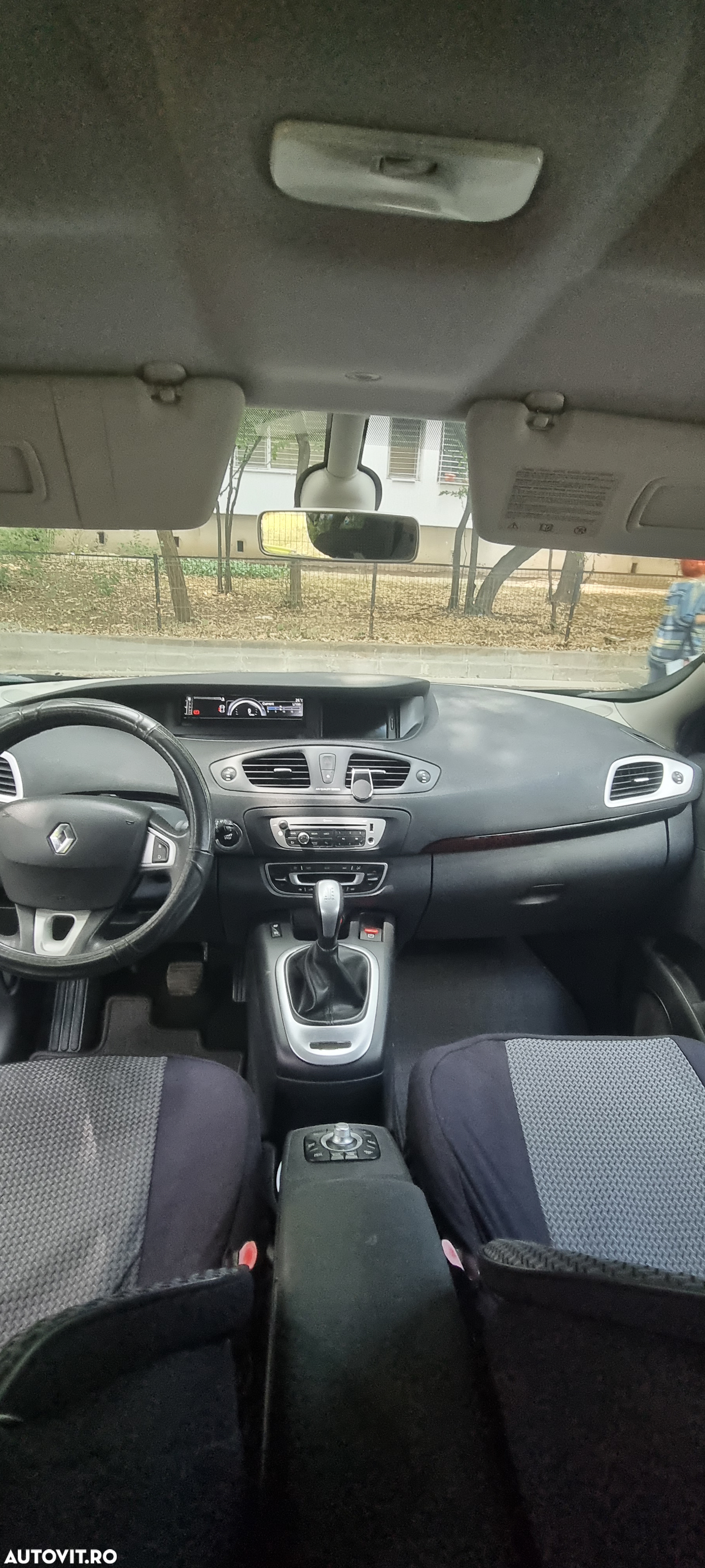 Renault Scenic - 18