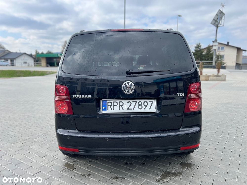 Volkswagen Touran 1.9 TDI Conceptline - 8