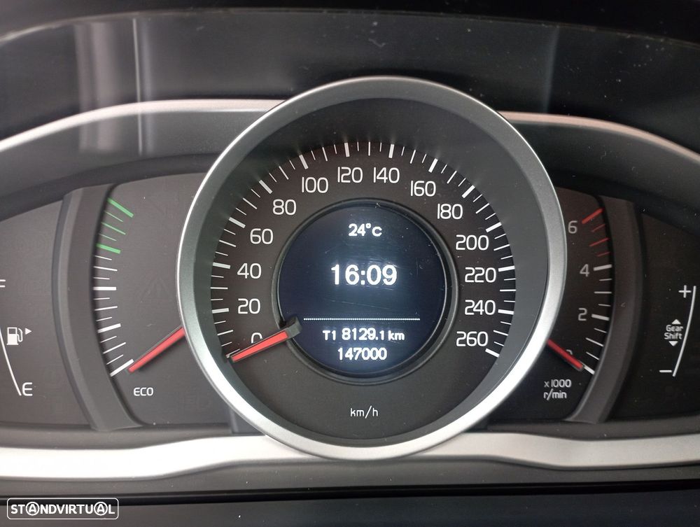 Volvo S60 2.0 D2 Momentum - 8