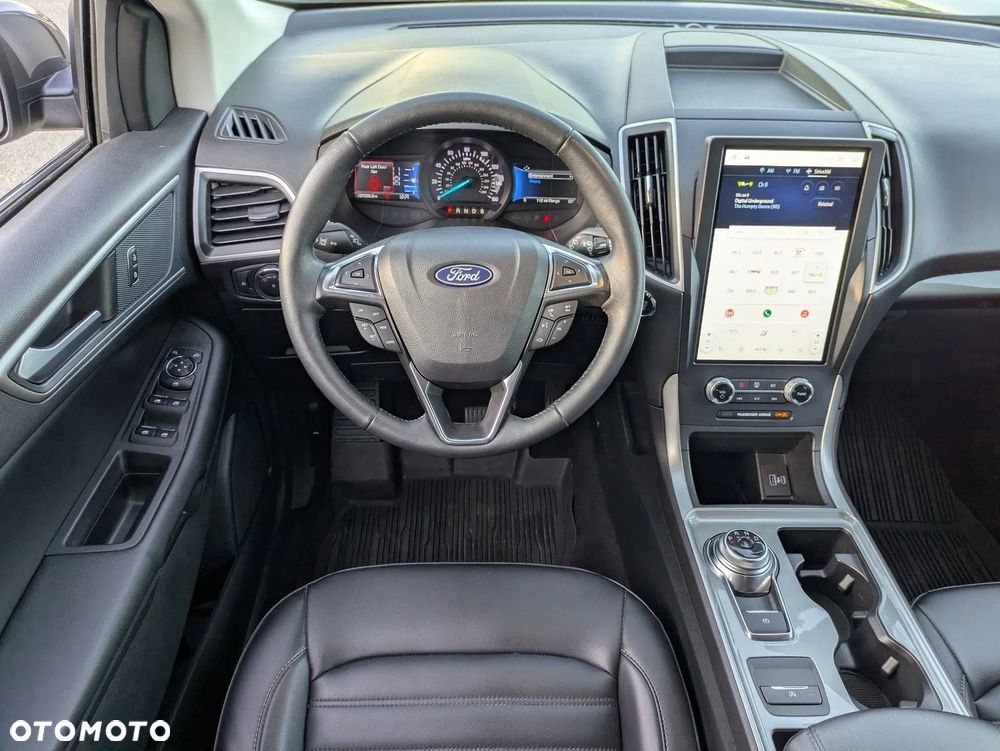 Ford Edge - 10