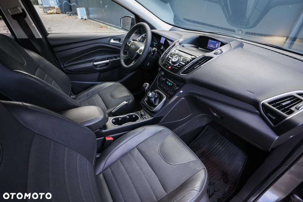 Ford Kuga 2.0 TDCi 4x4 Individual - 22