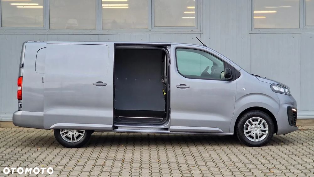 Opel Vivaro Extra Long - 8