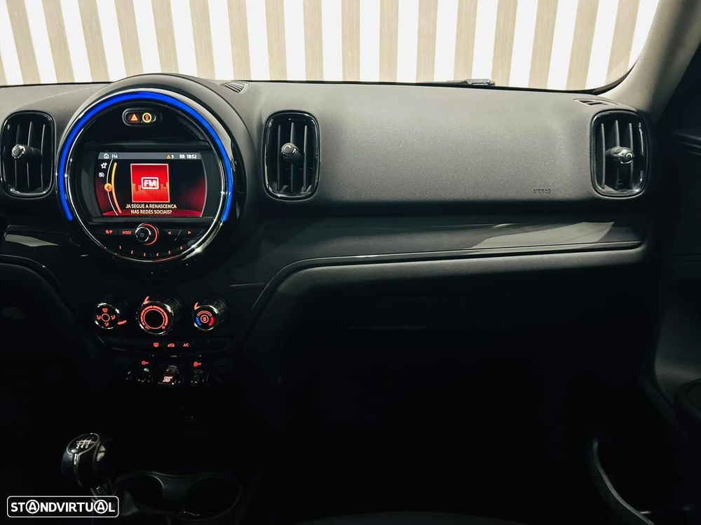 MINI Countryman One D 4Business - 30