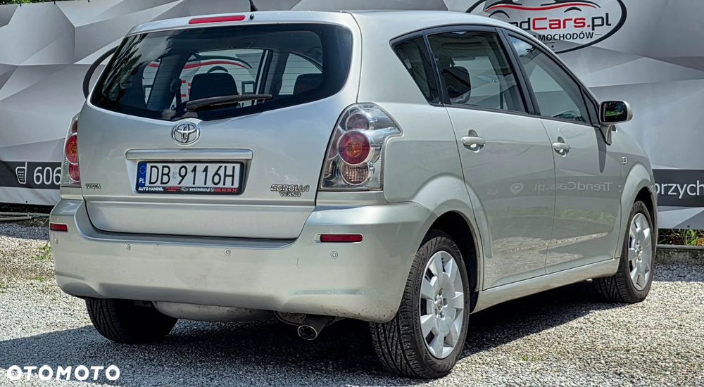 Toyota Corolla Verso 1.8 Luna - 28
