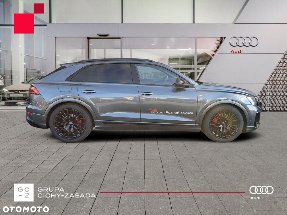 Audi Q8 - 6