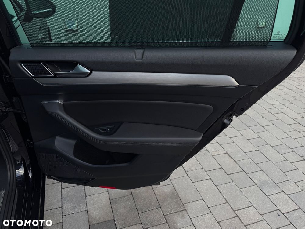 Volkswagen Passat 2.0 TDI 4Mot Elegance DSG - 33