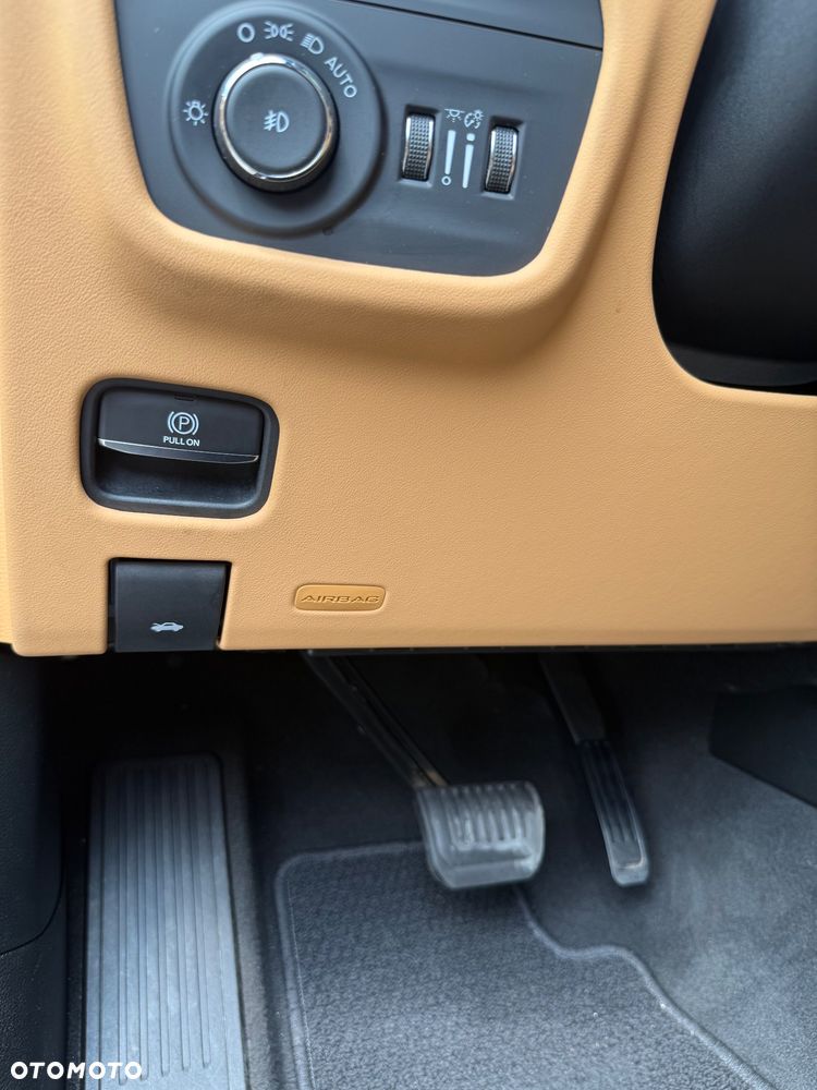 Jeep Grand Cherokee 3.6 V6 Summit - 24