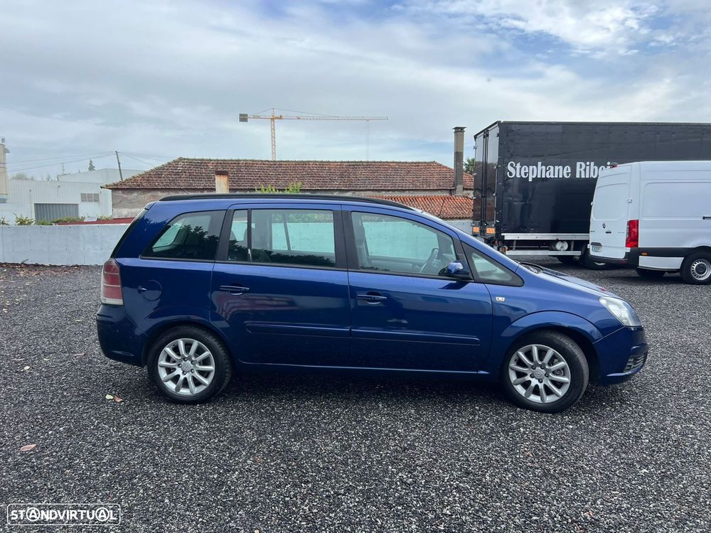 Opel Zafira 1.9 CDTi Enjoy - 12