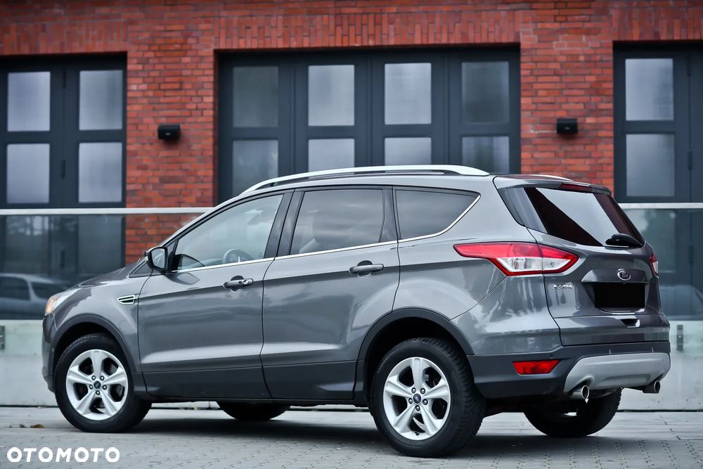Ford Kuga 2.0 TDCi 4x4 Titanium - 12