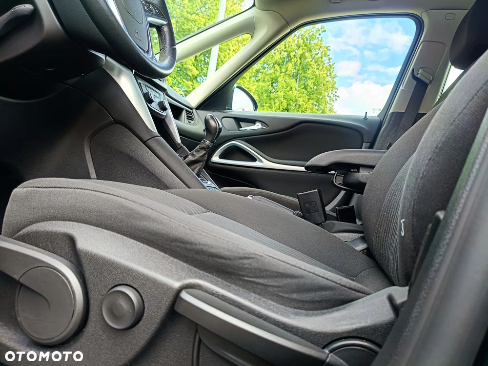 Opel Zafira Tourer 1.4 Turbo Business Edition - 23