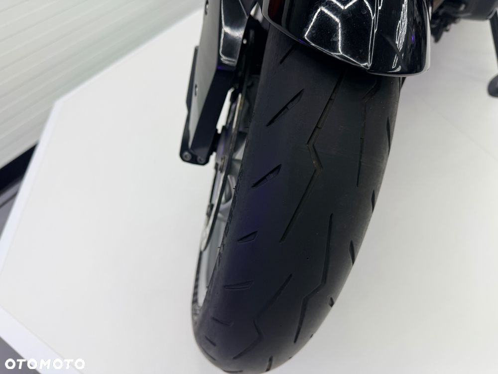 BMW R - 19