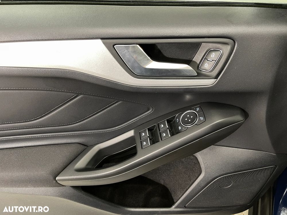 Ford Focus 1.5 EcoBlue Connected - 24