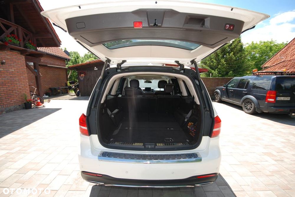 Mercedes-Benz GLS - 15