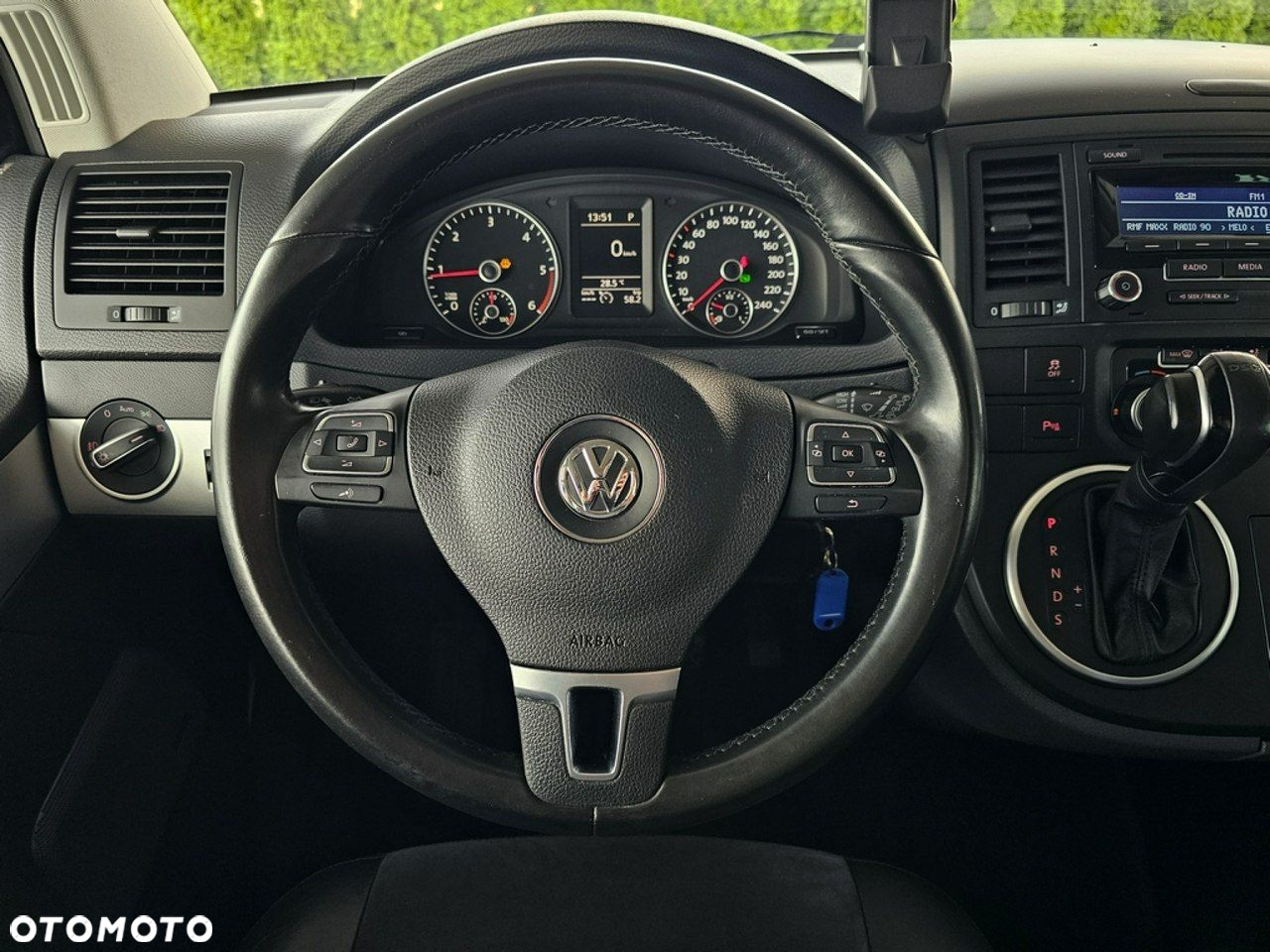 Volkswagen Multivan - 16
