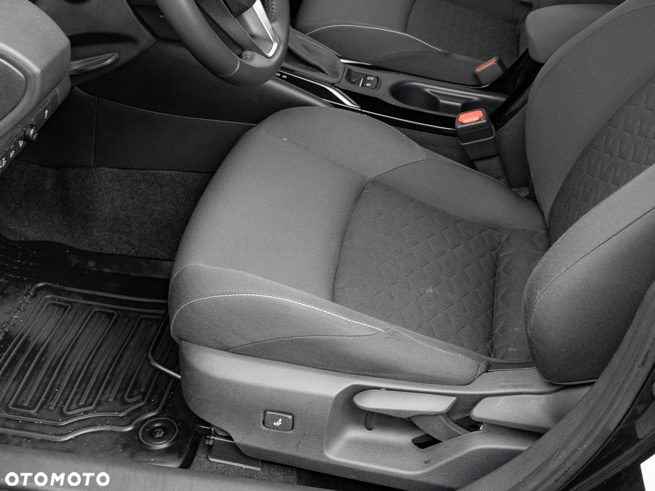 Toyota Corolla 1.8 Hybrid GPF Comfort - 12