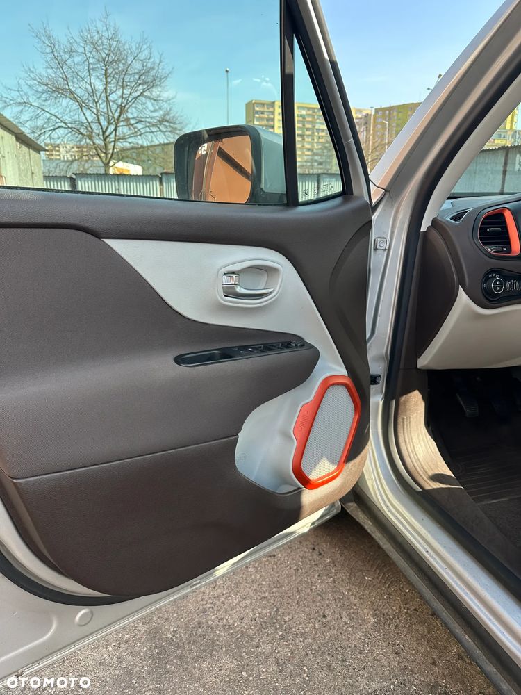 Jeep Renegade 1.4 MultiAir Limited FWD S&S - 28