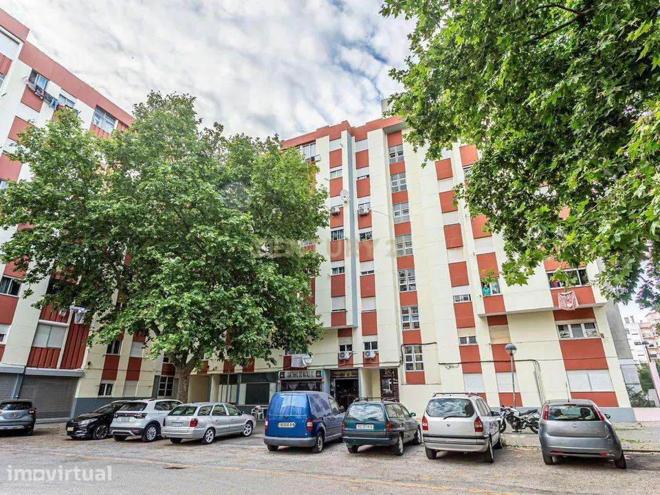 Apartamento T3 em bairro residencial de Setúbal - Grande imagem: 3/9