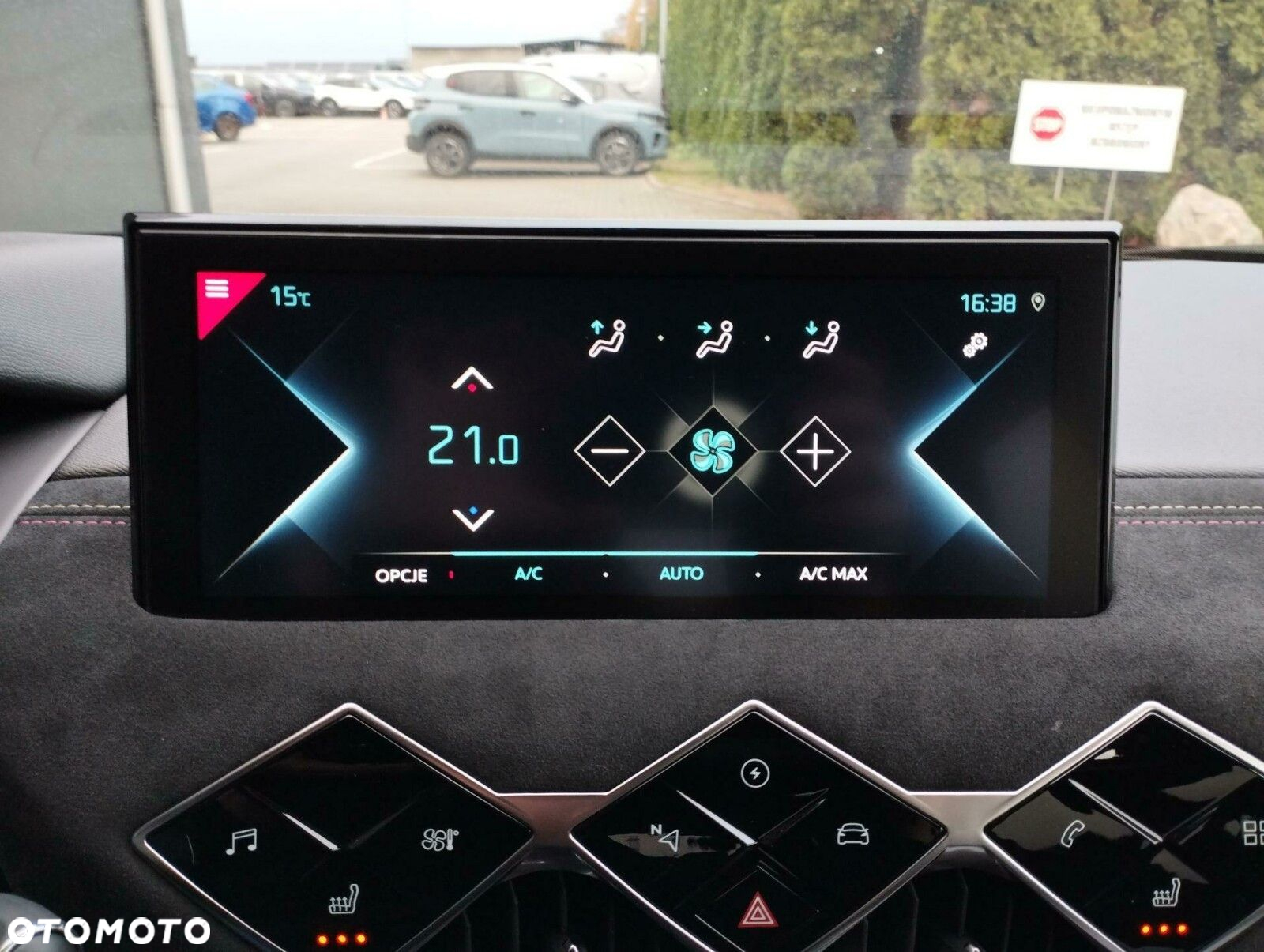 DS Automobiles DS 3 Crossback E-Tense Performance Line + - 30