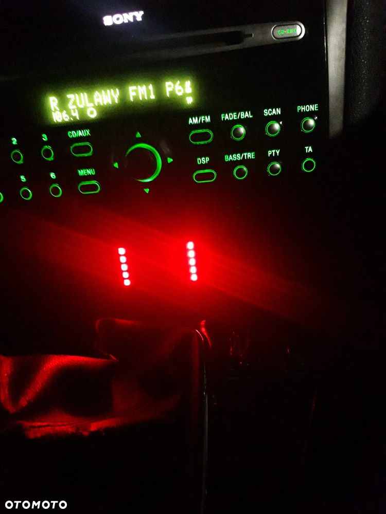 Ford Mondeo 1.8 Ghia - 19