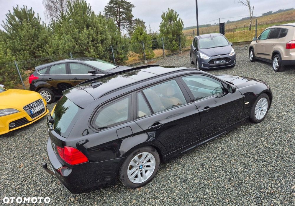 BMW Seria 3 - 33
