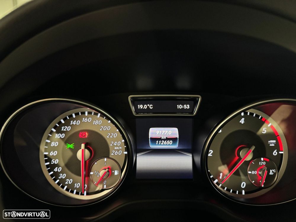 Mercedes-Benz CLA 180 d Shooting Brake Urban - 33