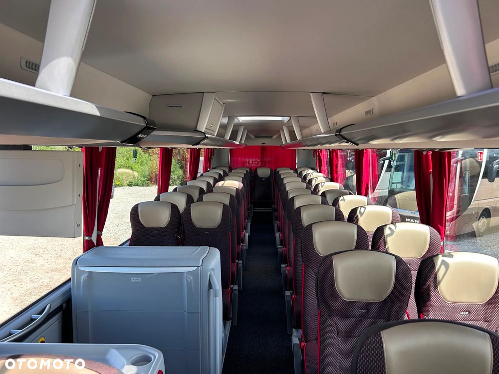 MAN Lions Coach - 16