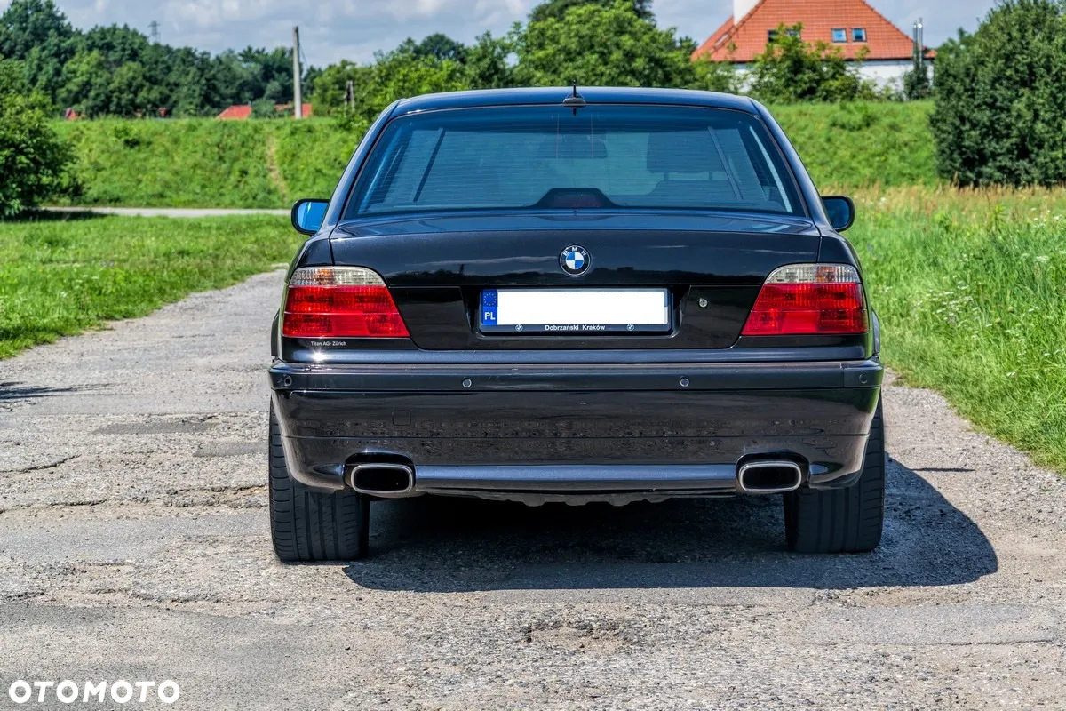 BMW Seria 7 740iL - 9