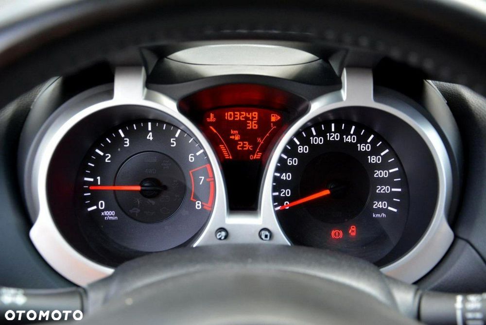Nissan Juke 1.6 Acenta S&S - 23