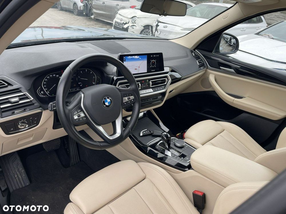 BMW X3 xDrive20d Luxury Line - 7