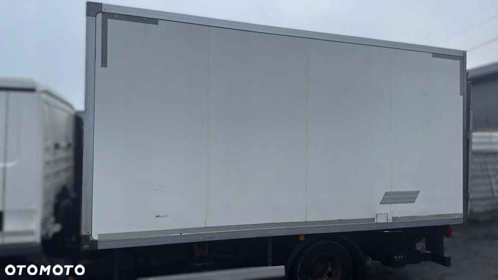 ZABUDOWA CHŁODNIA dłu 4,50m szer 2,60m wys 2,25m podram 0,86m - 1