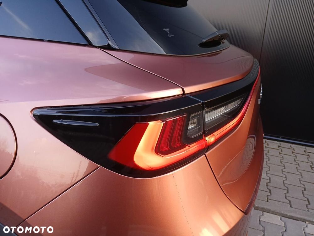 Lexus LBX 1.5 Hybrid Emotion - 27