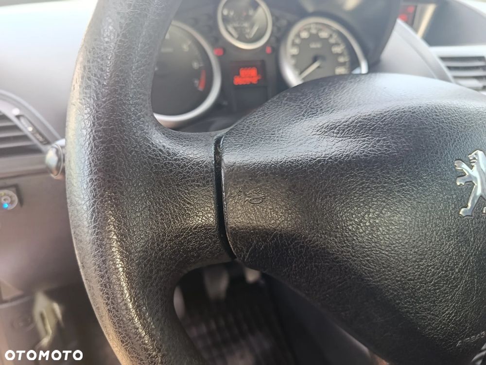 Peugeot 207 75 forever - 18